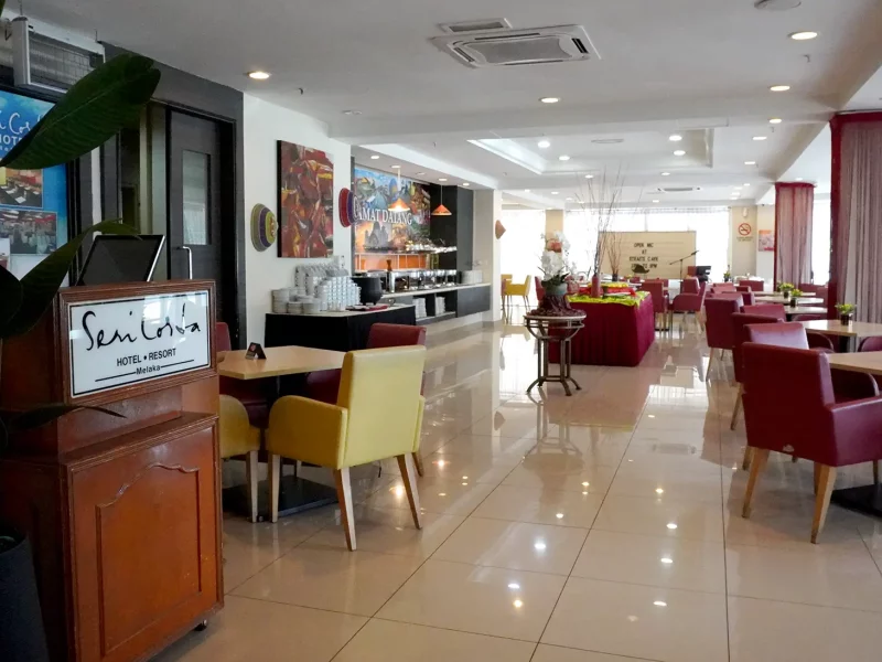 Straits Café
