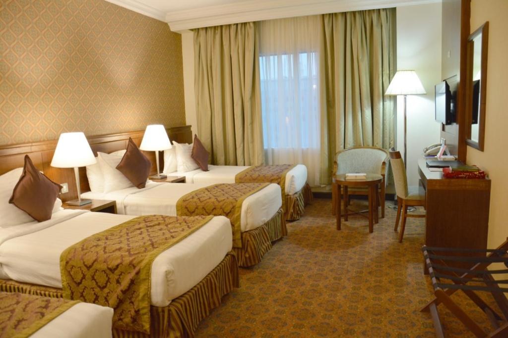Nozol Royal Hotel